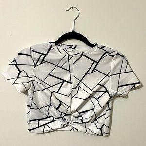 SHEIN White crop t-shirt with Black Geometric design (Youth 11-12)